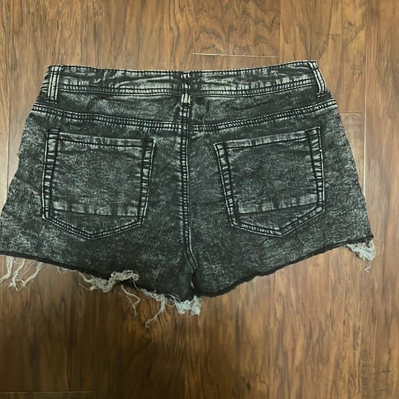 stretchy mid rise black distressed shorts - Picture 2 of 2